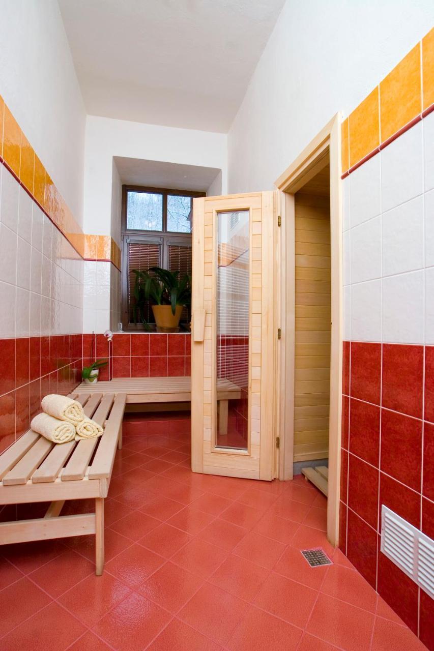 Yellow Street Apartment Rokytnice nad Jizerou Exterior photo